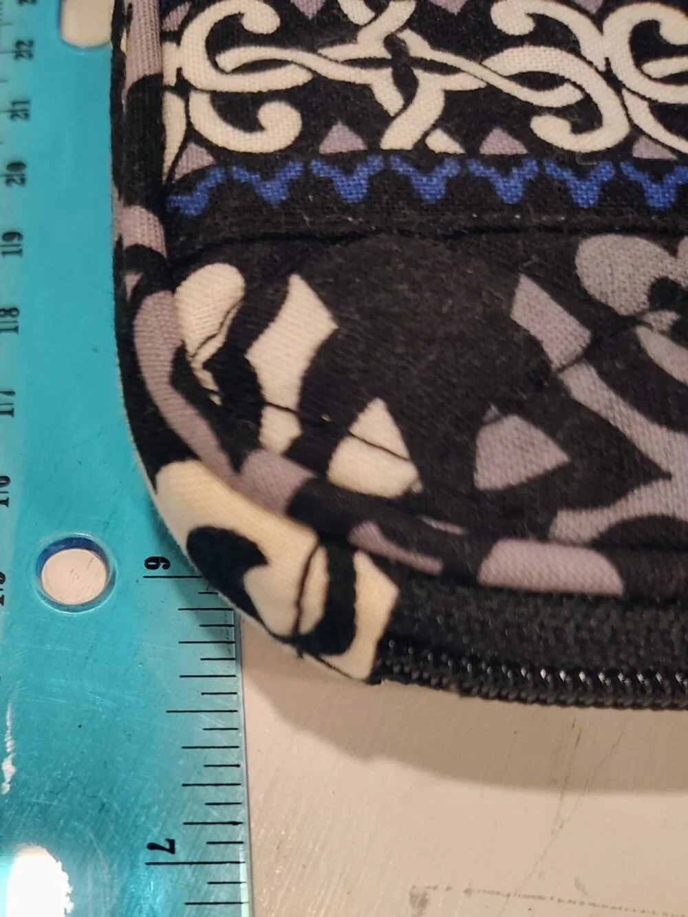 NWT Vera Bradley Tablet Kindle Padded Sleeve, Canterbweey Cobalt, Retired